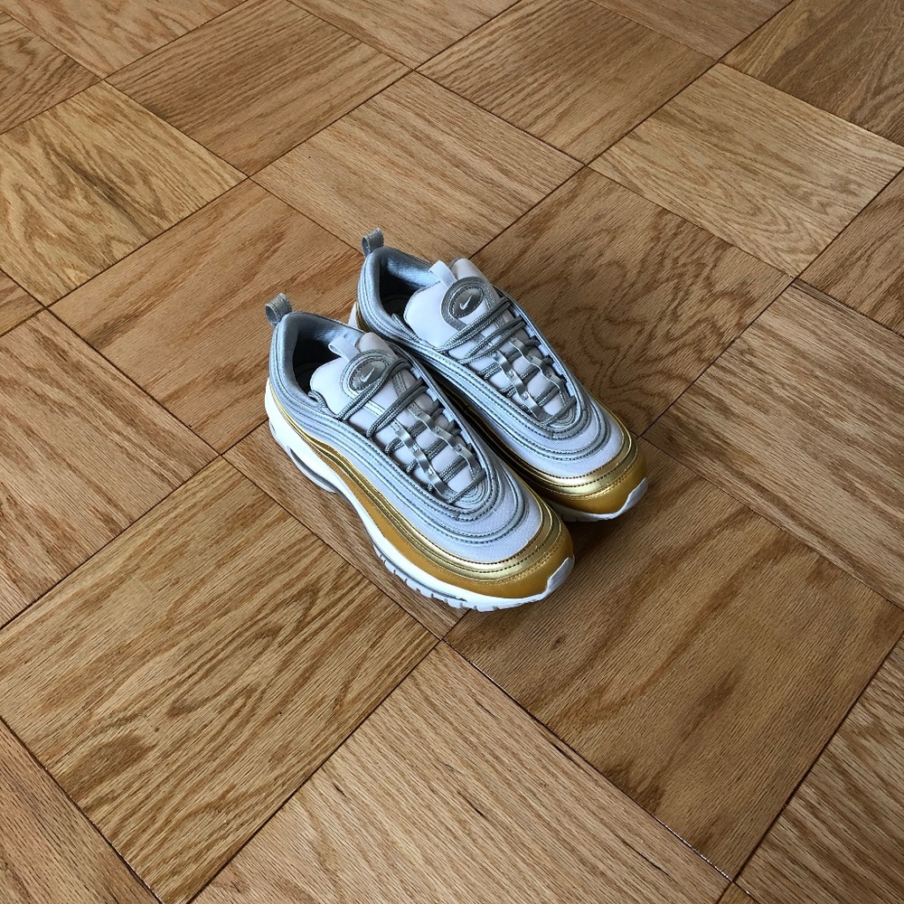 Air Max 97 SE Metallic Gold